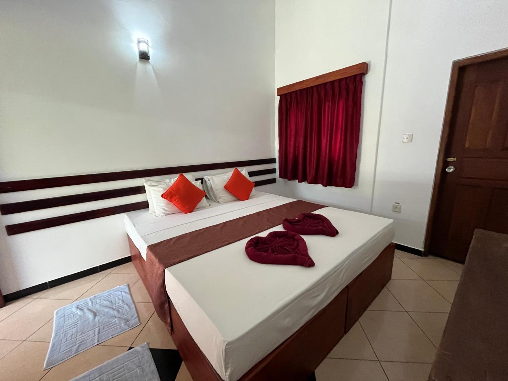 Sundowners Guesthouse Hikkaduwa Pokój zdjęcie