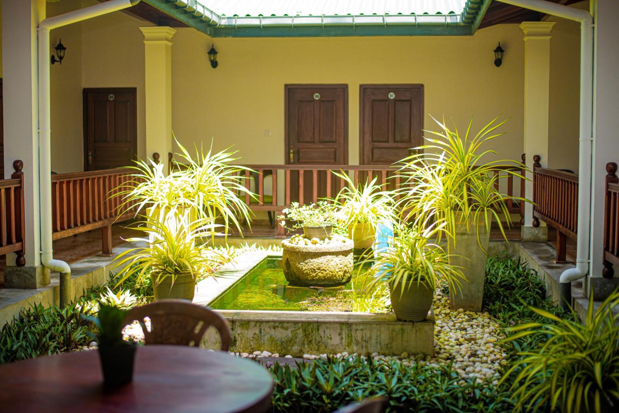 Sundowners Guesthouse Hikkaduwa Zewnętrze zdjęcie