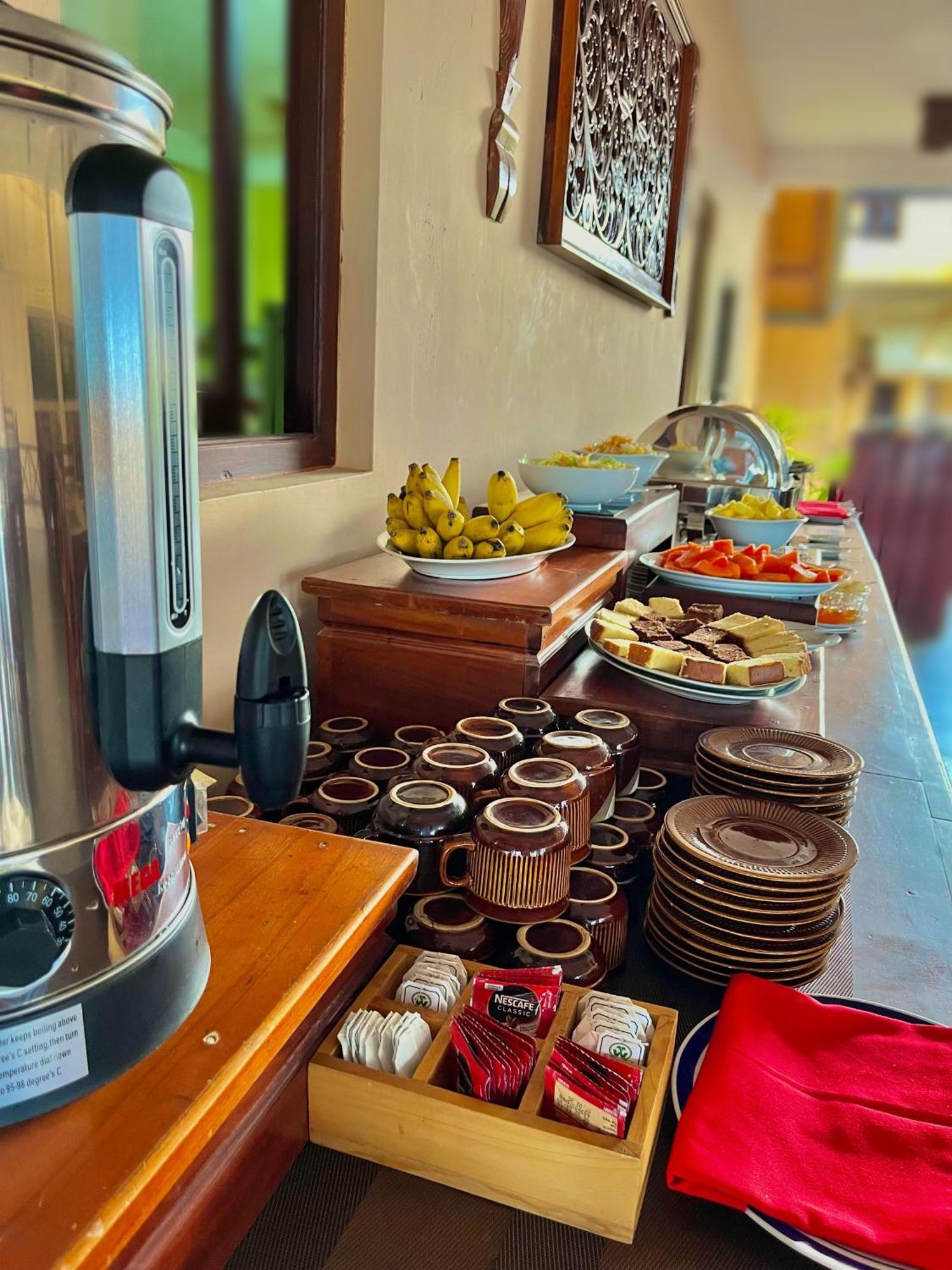 Sundowners Guesthouse Hikkaduwa Zewnętrze zdjęcie