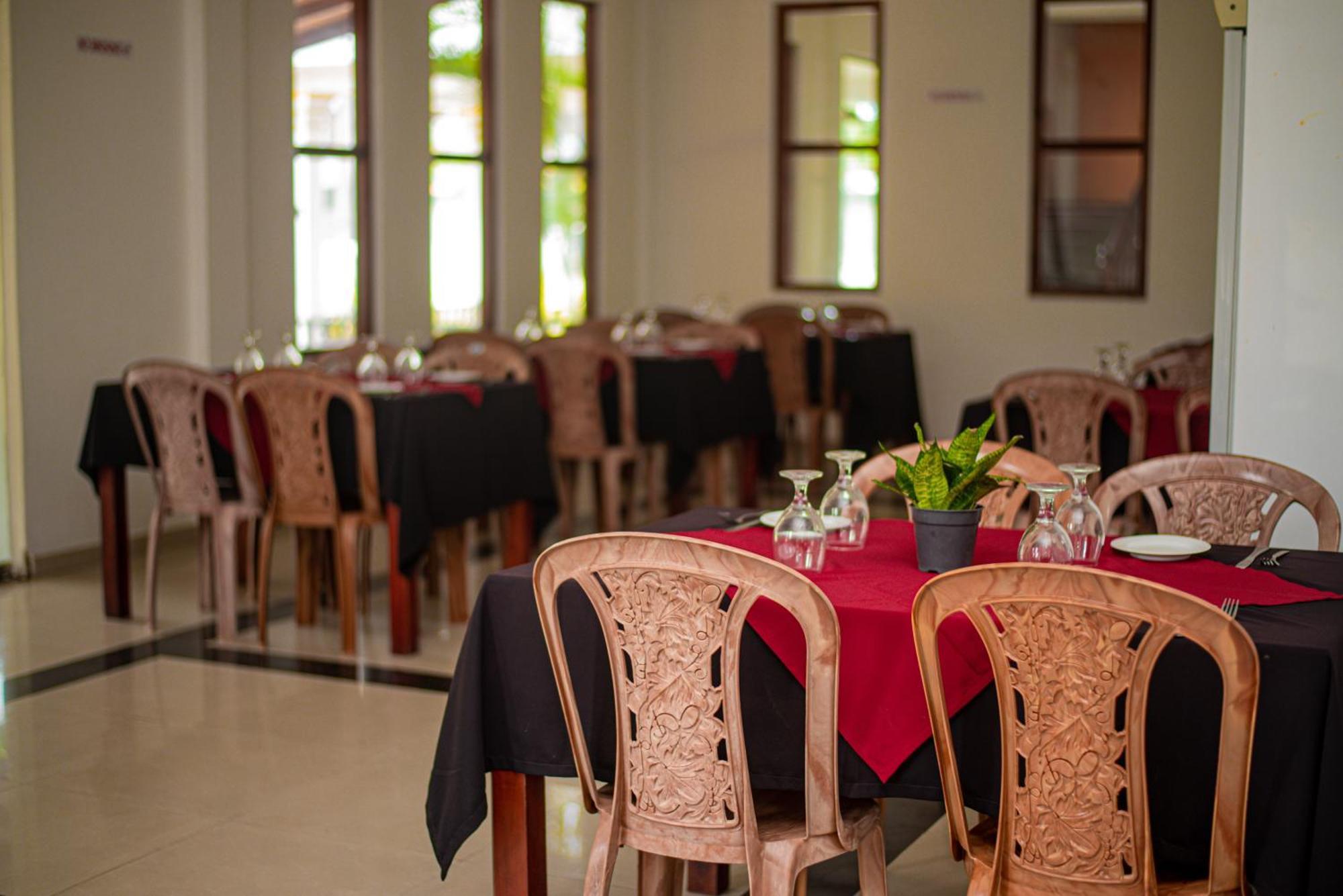 Sundowners Guesthouse Hikkaduwa Zewnętrze zdjęcie