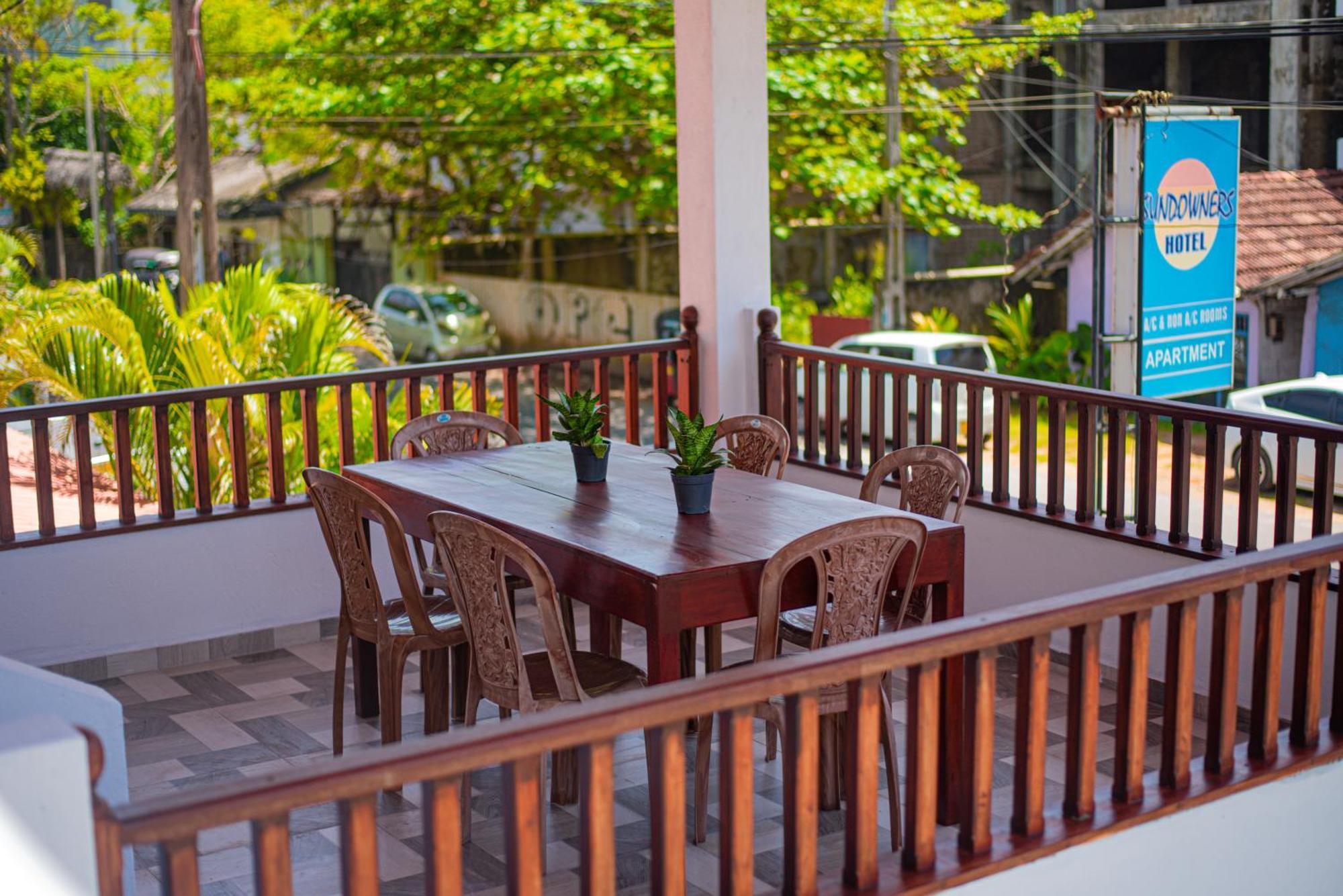 Sundowners Guesthouse Hikkaduwa Zewnętrze zdjęcie