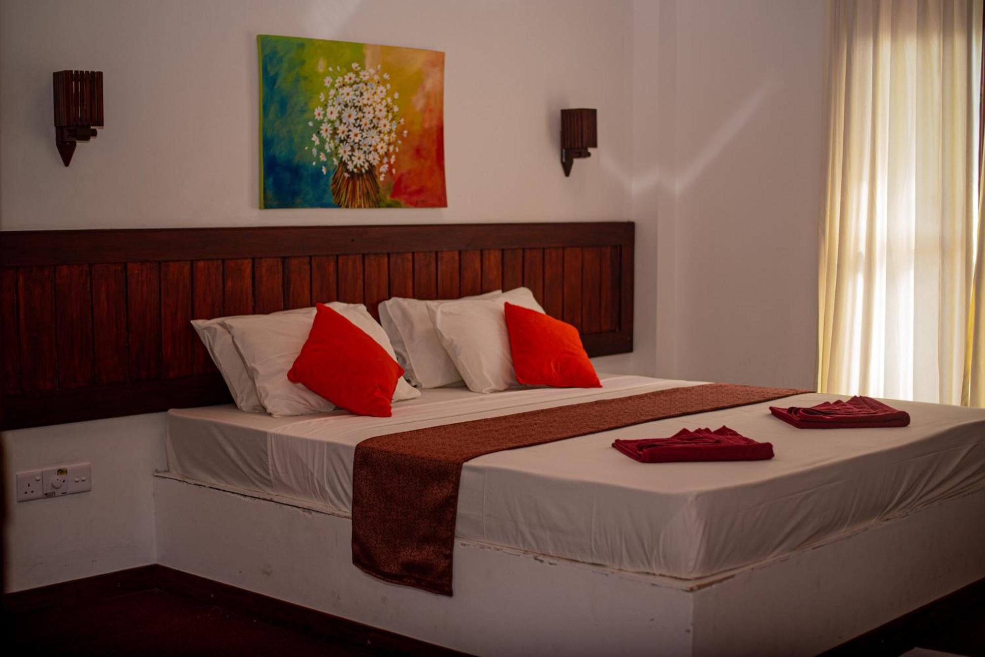 Sundowners Guesthouse Hikkaduwa Pokój zdjęcie