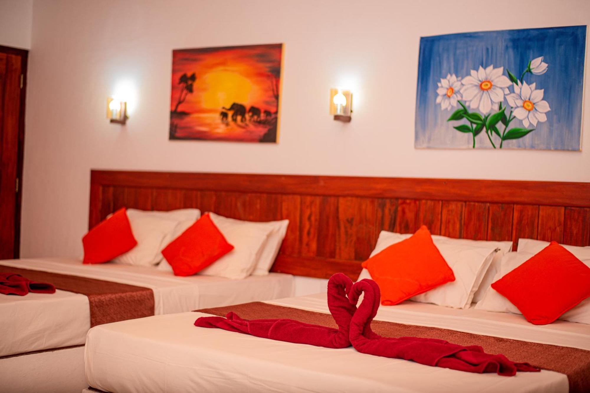 Sundowners Guesthouse Hikkaduwa Zewnętrze zdjęcie
