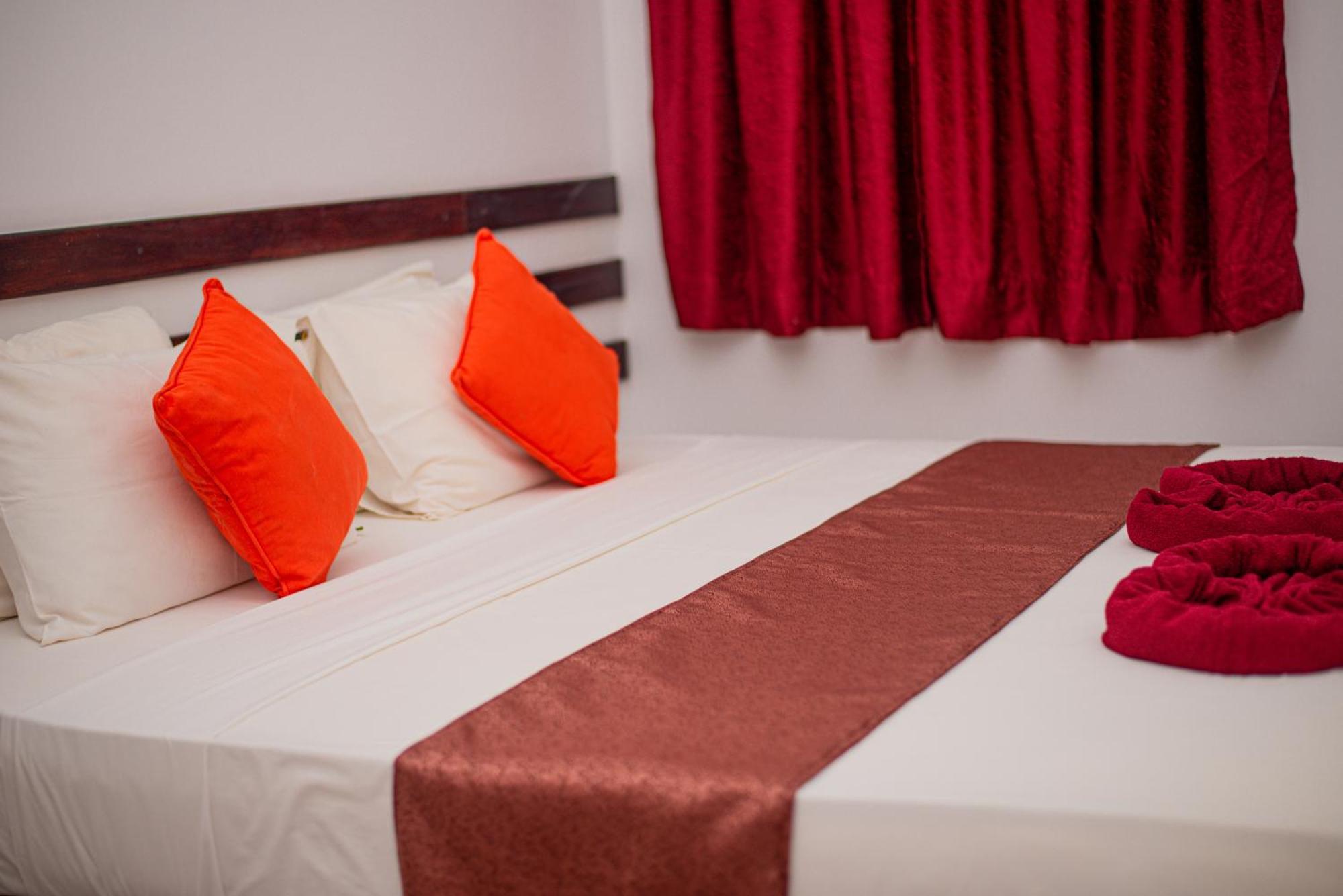 Sundowners Guesthouse Hikkaduwa Pokój zdjęcie